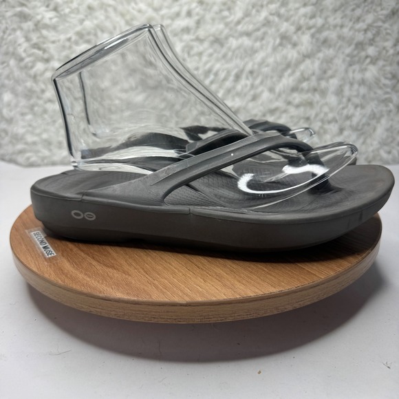 Oofos Ooahh Luxe Gray Thong Flip Flop Sandal Comfort Recovery Women's Size 8 39 - Picture 1 of 9